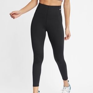 Nike Training Sculpt Victory